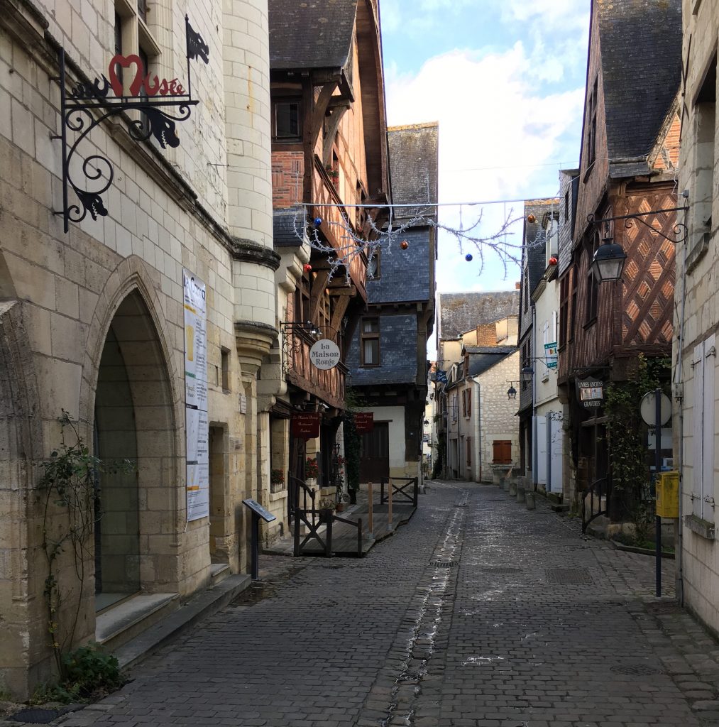 Downtown Chinon – Le centre de Chinon | L o i r e D a i l y P h o t o